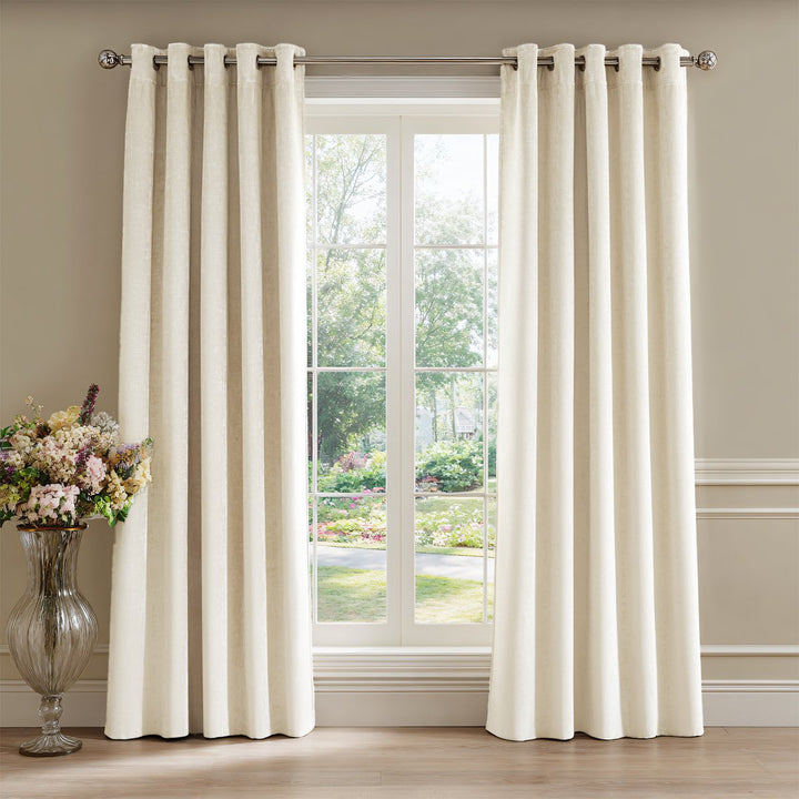 Velvet Blackout Noiseproof Grommet Curtains